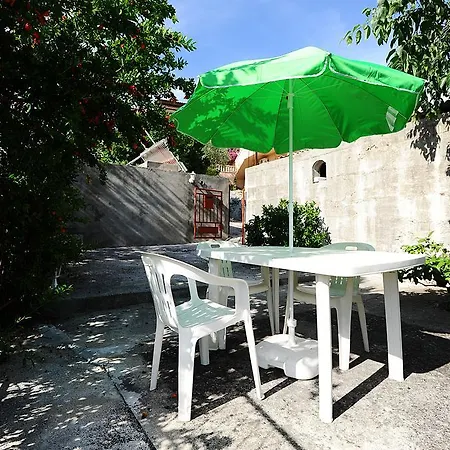 Apartment Rejo *
