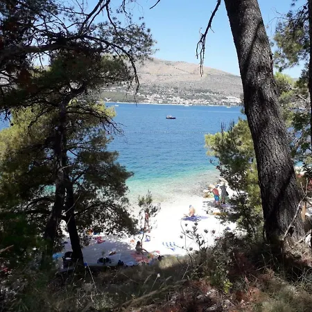 Rejo * Округ-Доньи